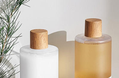 Grunnlagt i 2005, har 13000 kvadratmeter standard fabrikkbygninger, er en samling av forskning og utvikling, produksjon og salg i en av kosmetikk-emballasjematerialebedriftene.